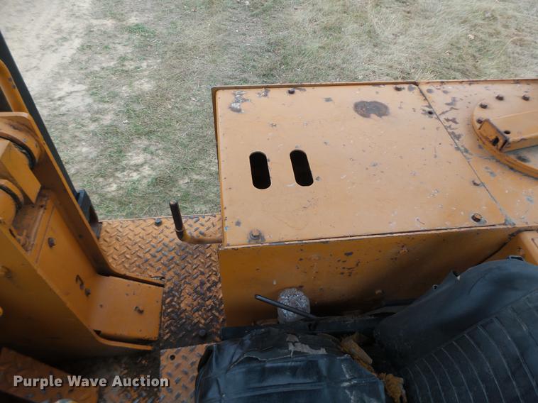 image for item DB1463 1977 Case 1450 track loader