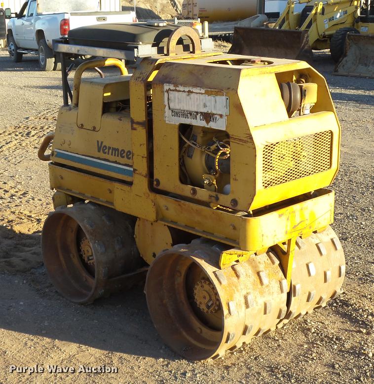 image for item DB4171 Vermeer TC23-33 trench compactor