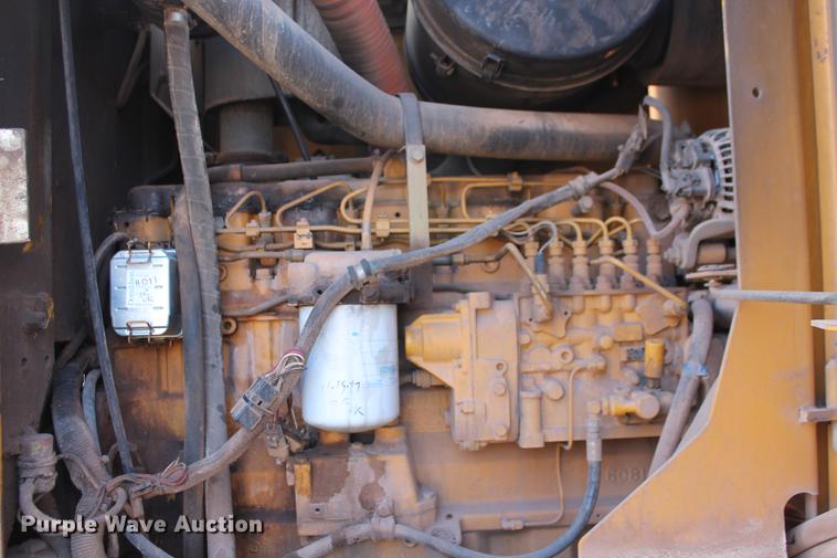 image for item DB5041 2004 John Deere 772CH II motor grader