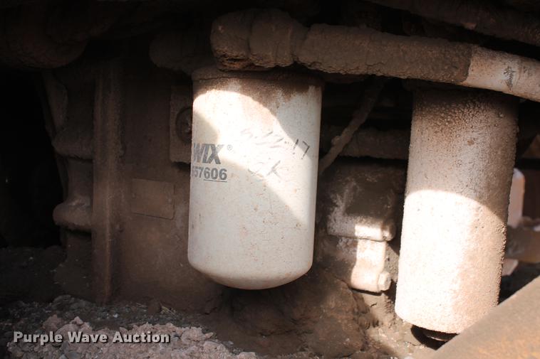 image for item DB5041 2004 John Deere 772CH II motor grader