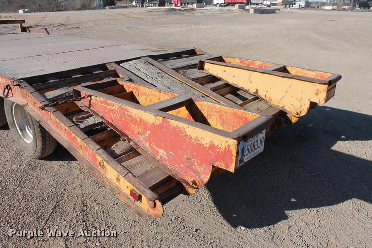image for item DB5043 1979 Belshe T8 equipment trailer