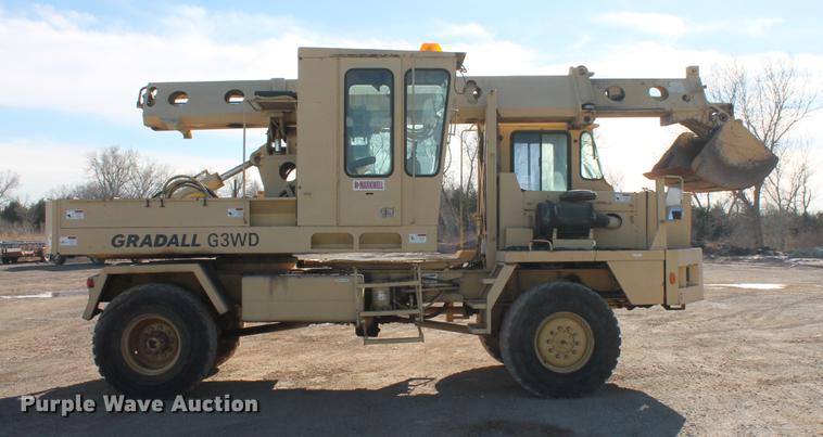 image for item DB5044 1995 Gradall G3WD excavator