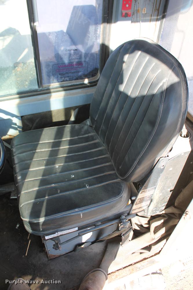 image for item DB5044 1995 Gradall G3WD excavator