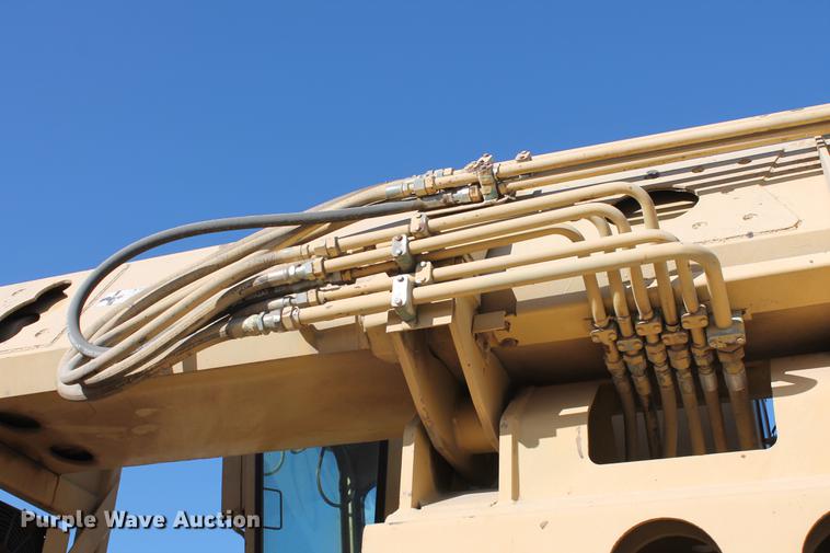 image for item DB5044 1995 Gradall G3WD excavator