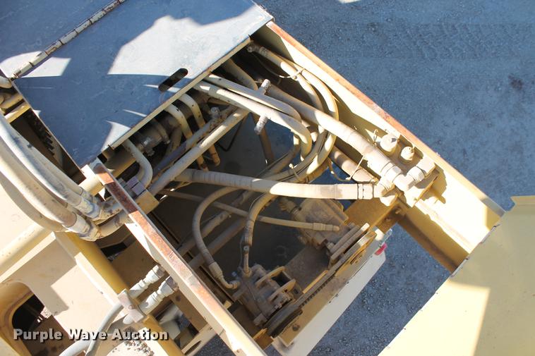 image for item DB5044 1995 Gradall G3WD excavator