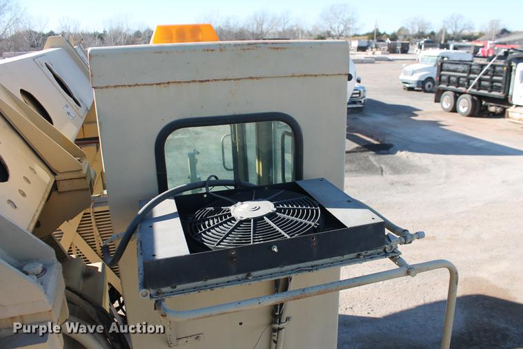 image for item DB5044 1995 Gradall G3WD excavator