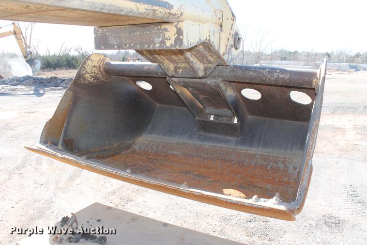 image for item DB5044 1995 Gradall G3WD excavator