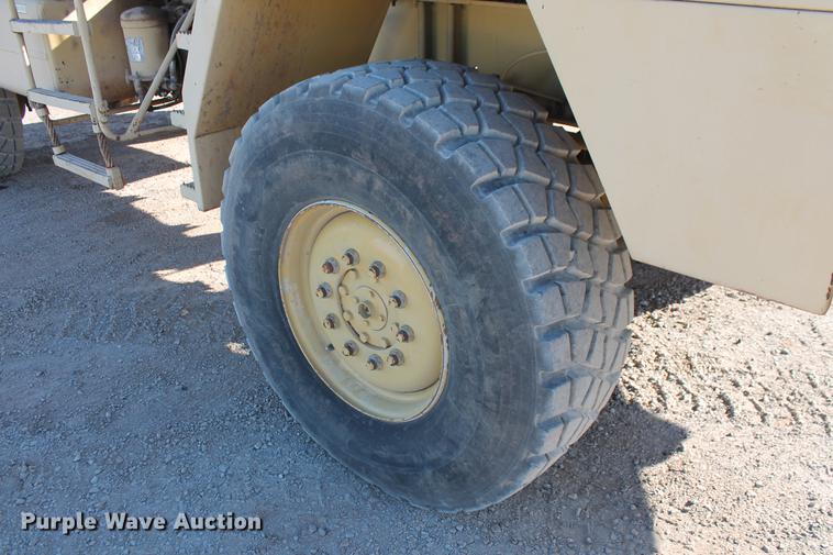 image for item DB5044 1995 Gradall G3WD excavator