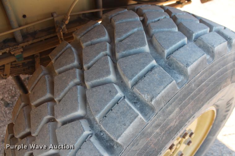 image for item DB5044 1995 Gradall G3WD excavator