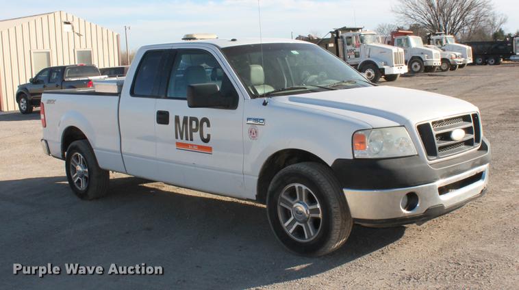 image for item DB5046 2006 Ford F150 STX Super Cab pickup truck