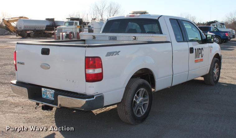 image for item DB5046 2006 Ford F150 STX Super Cab pickup truck