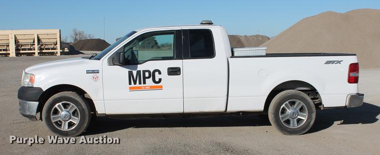 image for item DB5046 2006 Ford F150 STX Super Cab pickup truck