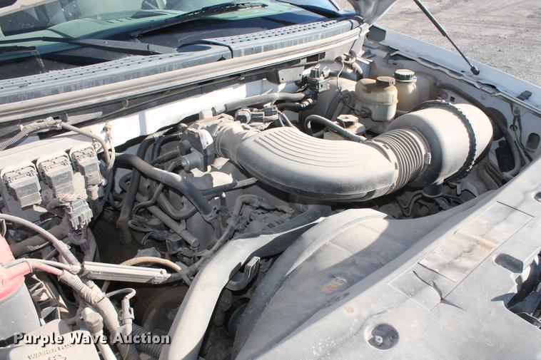 image for item DB5046 2006 Ford F150 STX Super Cab pickup truck