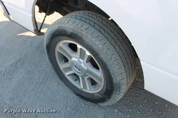 image for item DB5046 2006 Ford F150 STX Super Cab pickup truck