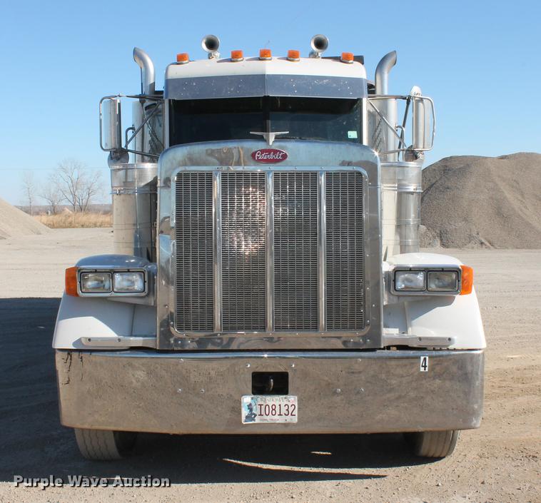 image for item DB5049 2000 Peterbilt 379 dump truck