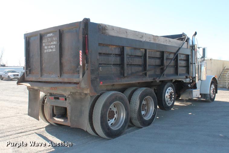 image for item DB5049 2000 Peterbilt 379 dump truck