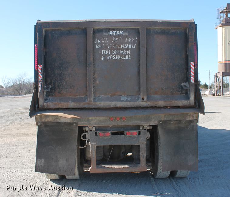 image for item DB5049 2000 Peterbilt 379 dump truck