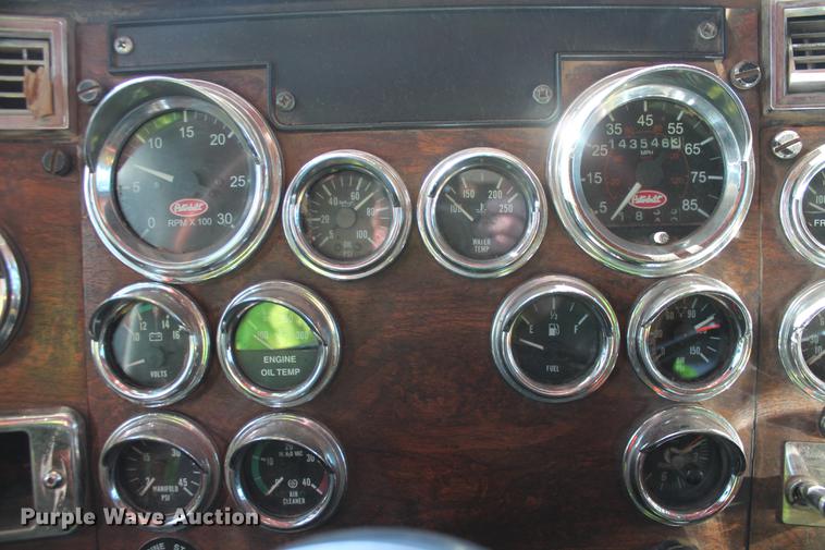 image for item DB5049 2000 Peterbilt 379 dump truck