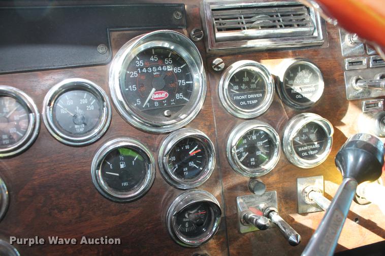 image for item DB5049 2000 Peterbilt 379 dump truck