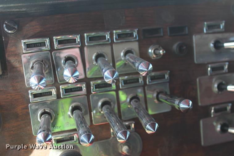 image for item DB5049 2000 Peterbilt 379 dump truck