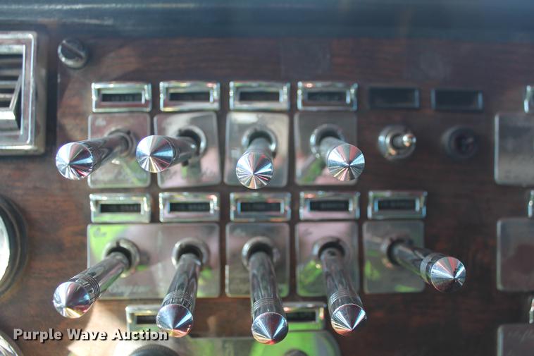 image for item DB5049 2000 Peterbilt 379 dump truck