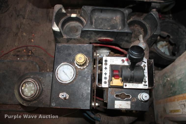 image for item DB5049 2000 Peterbilt 379 dump truck