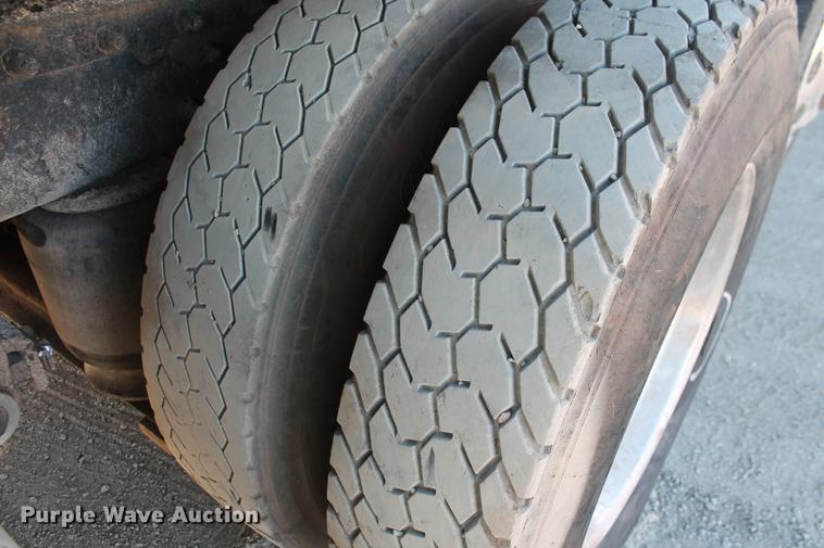 image for item DB5049 2000 Peterbilt 379 dump truck