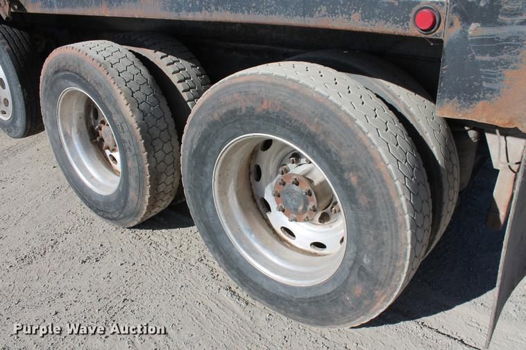 image for item DB5049 2000 Peterbilt 379 dump truck