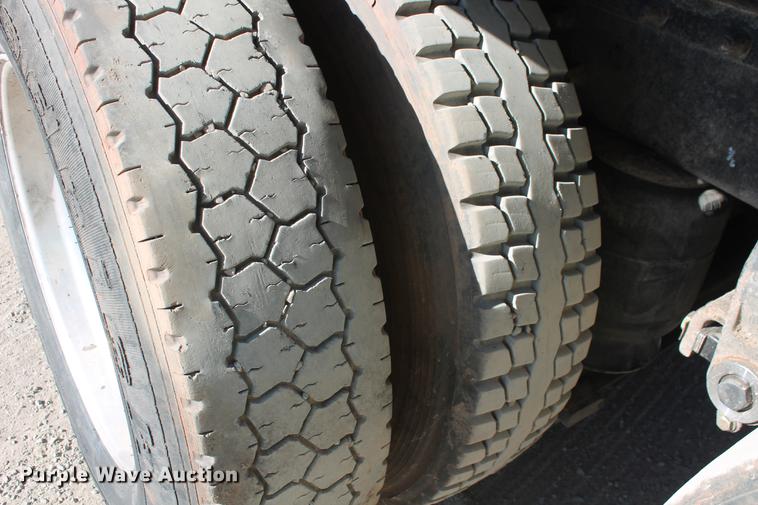 image for item DB5049 2000 Peterbilt 379 dump truck