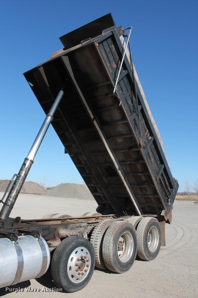 image for item DB5049 2000 Peterbilt 379 dump truck