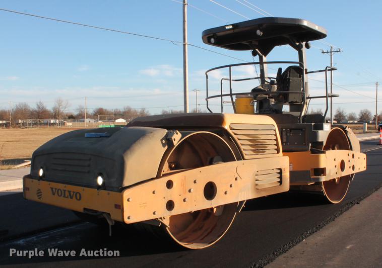 image for item DB5051 2015 Volvo DD140 double drum vibratory roller