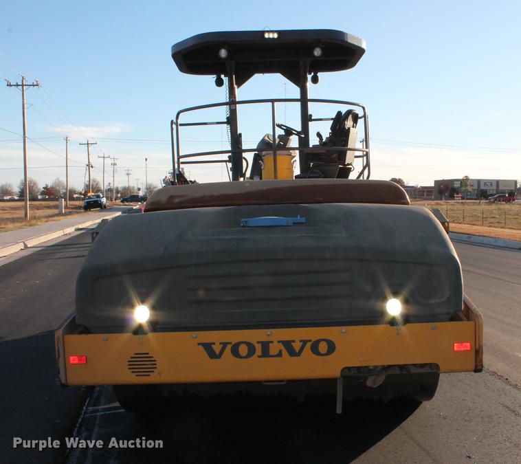 image for item DB5051 2015 Volvo DD140 double drum vibratory roller