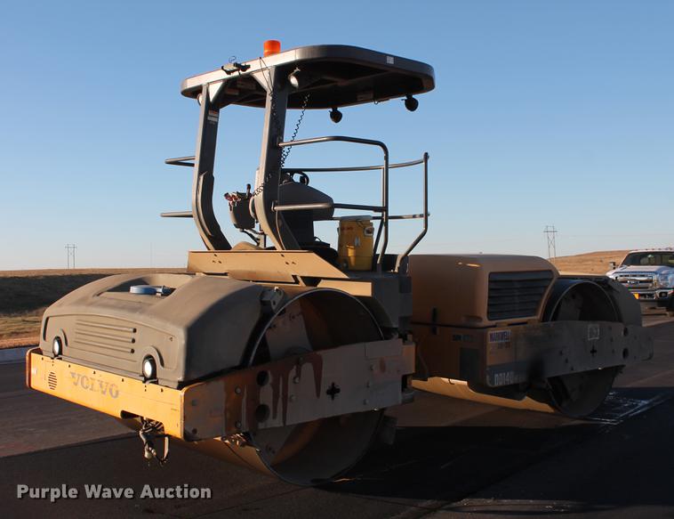 image for item DB5051 2015 Volvo DD140 double drum vibratory roller