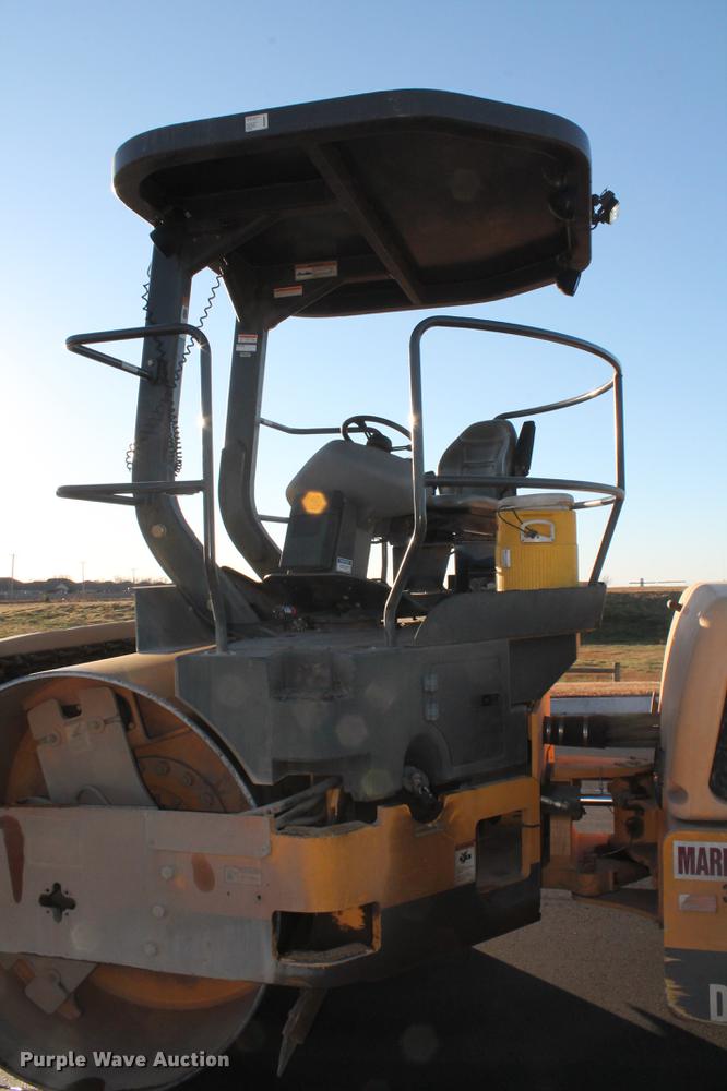 image for item DB5051 2015 Volvo DD140 double drum vibratory roller