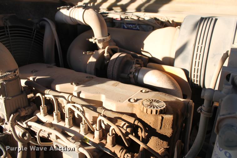 image for item DB5051 2015 Volvo DD140 double drum vibratory roller