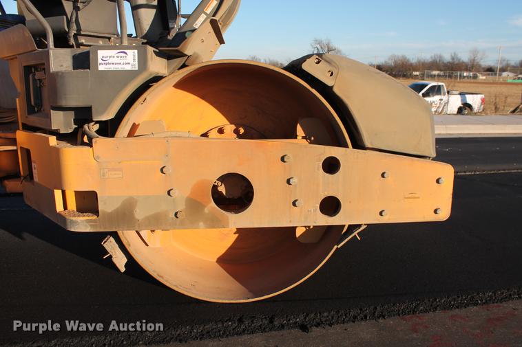 image for item DB5051 2015 Volvo DD140 double drum vibratory roller