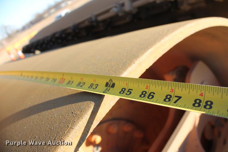 image for item DB5051 2015 Volvo DD140 double drum vibratory roller