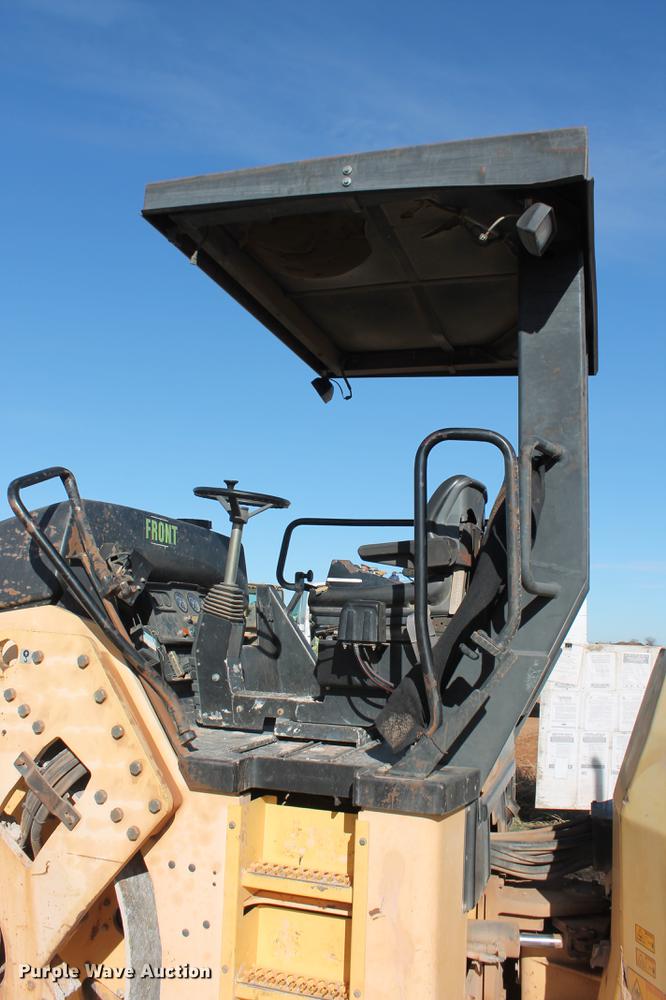 image for item DB5052 2005 Dynapac CC422HF double drum roller