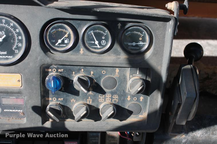 image for item DB5052 2005 Dynapac CC422HF double drum roller