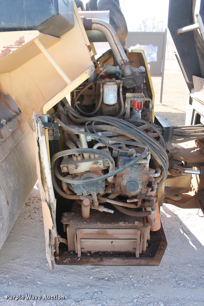 image for item DB5052 2005 Dynapac CC422HF double drum roller