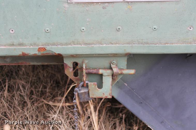 image for item DB5057 1982 Southwest trailer with work shop