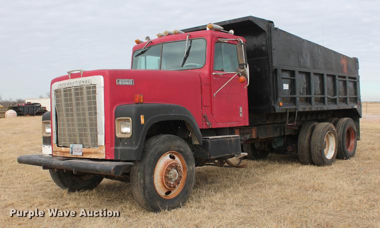 image for item DB5059 1981 International F4370 Transter 4300 dump truck