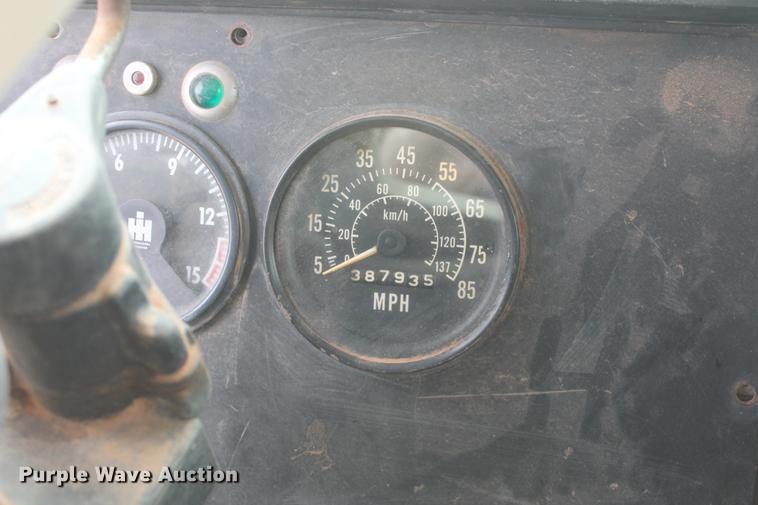 image for item DB5059 1981 International F4370 Transter 4300 dump truck