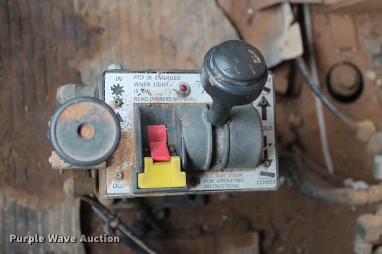 image for item DB5059 1981 International F4370 Transter 4300 dump truck