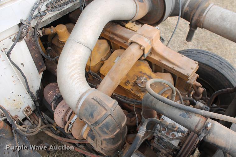 image for item DB5059 1981 International F4370 Transter 4300 dump truck