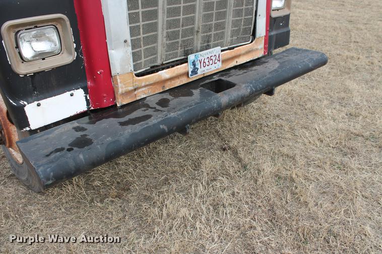 image for item DB5059 1981 International F4370 Transter 4300 dump truck