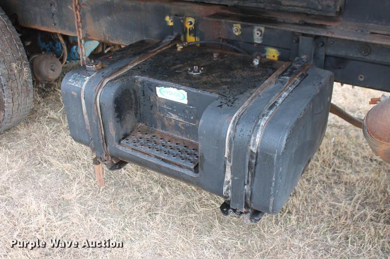 image for item DB5059 1981 International F4370 Transter 4300 dump truck