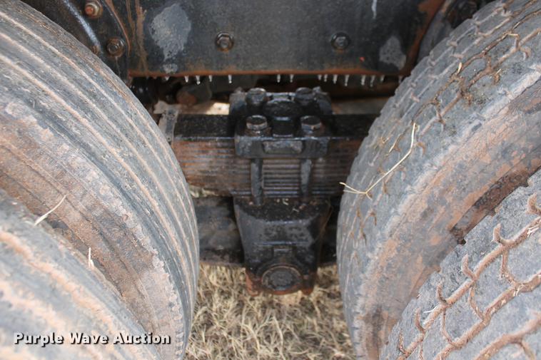 image for item DB5059 1981 International F4370 Transter 4300 dump truck