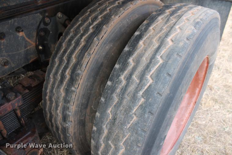 image for item DB5059 1981 International F4370 Transter 4300 dump truck