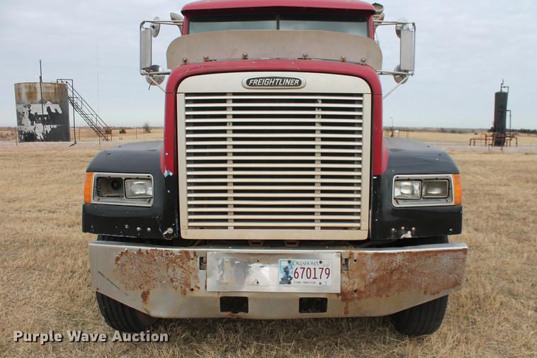 image for item DB5060 1990 Freightliner FLD truck chassis